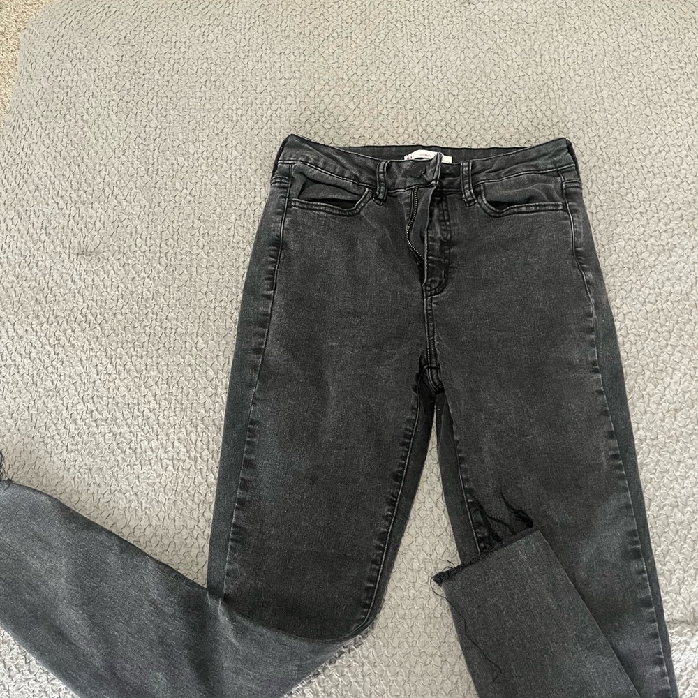 Black skinny jeans